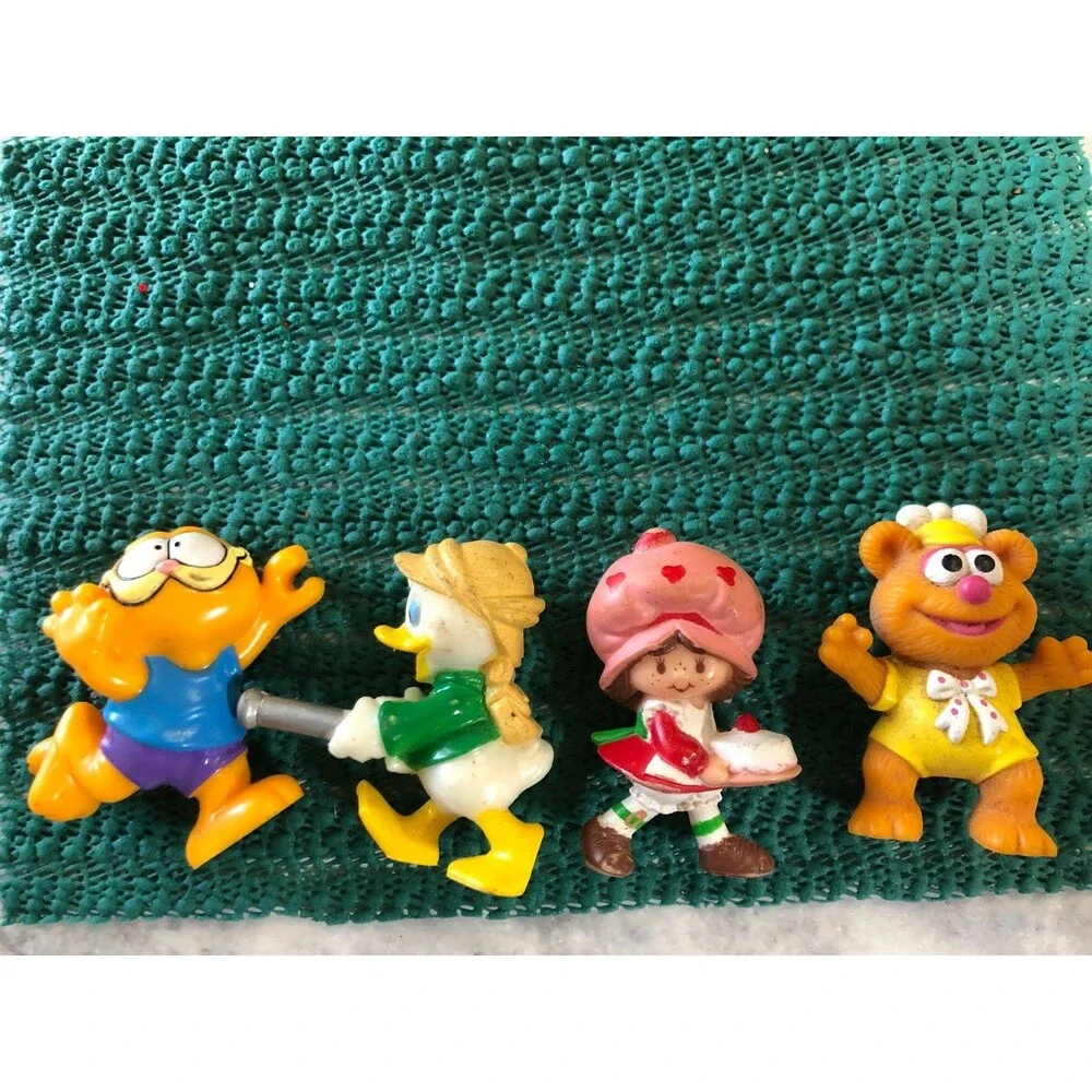 Vintage mini figures Garfield, Fozzie Bear, Louie Duck, Strawberry Shortcake